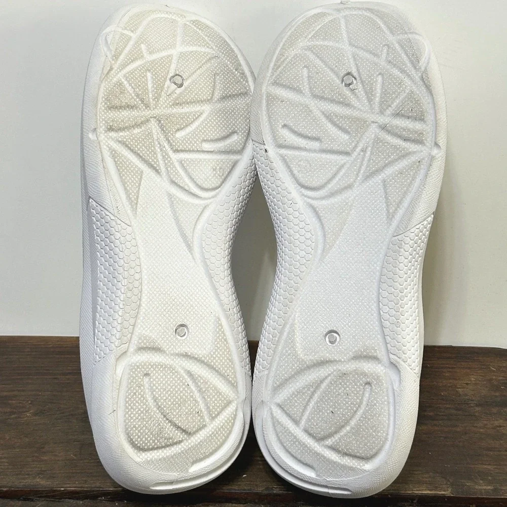 Danskin Womens Allure Slip On Sneakers Shoes Sz 10 White Embellished Sleek Vegan